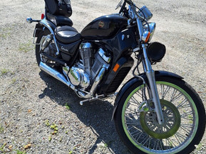 Suzuki Intruder