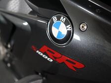 BMW S