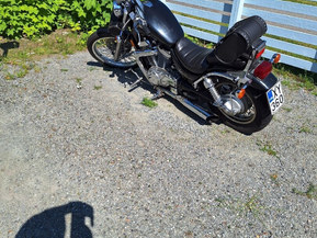 Suzuki Intruder