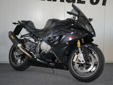 BMW S