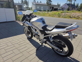 Suzuki SV