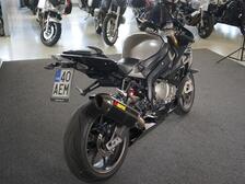 BMW S