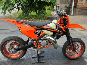 KTM 125