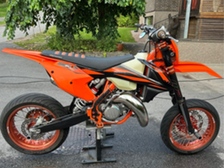 KTM 125