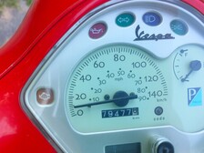 Vespa LX