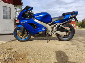 Kawasaki ZX-9R