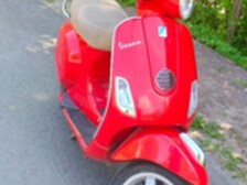 Vespa LX