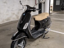 Vespa LX