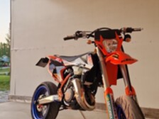 KTM 125