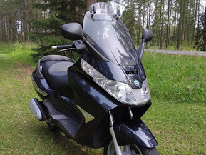 Piaggio X8