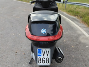 Piaggio X8