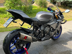 Yamaha YZF-R1