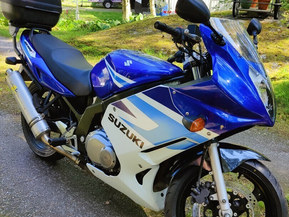Suzuki GS