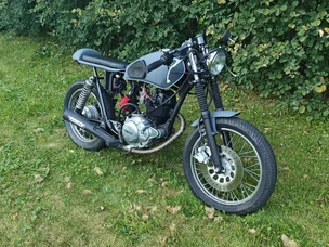 Yamaha SR
