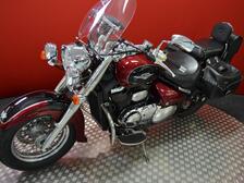 Suzuki Intruder