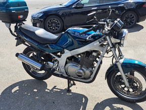Suzuki GS