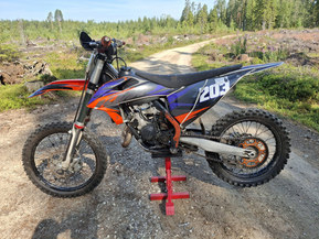 KTM 125