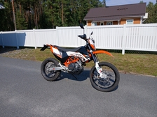 KTM 690