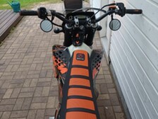 KTM 125