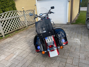Suzuki Intruder