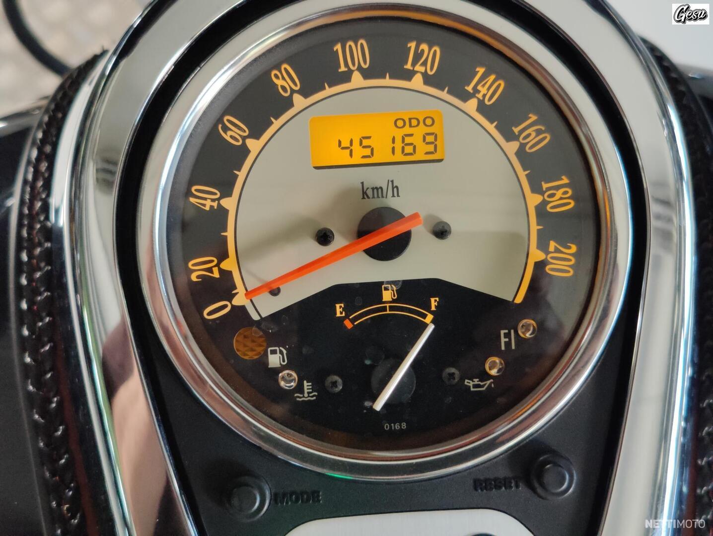 10 / 11