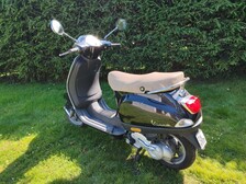 Vespa LX