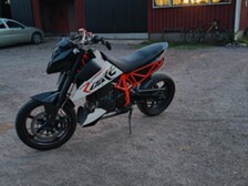KTM 690