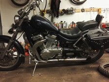 Suzuki Intruder