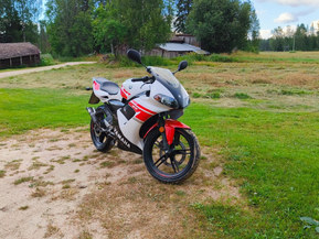 Yamaha TZR