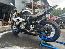 BMW S