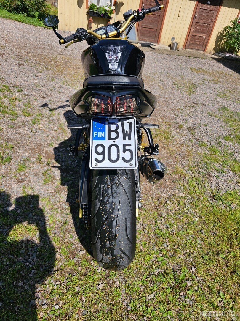 4 / 8