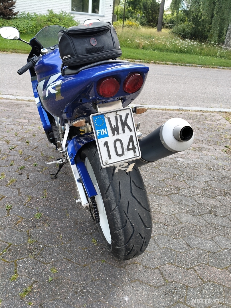 4 / 8