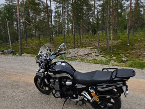 Yamaha XJR