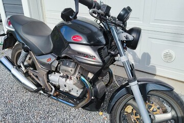 Moto Guzzi Breva