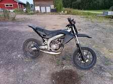 Aprilia SX