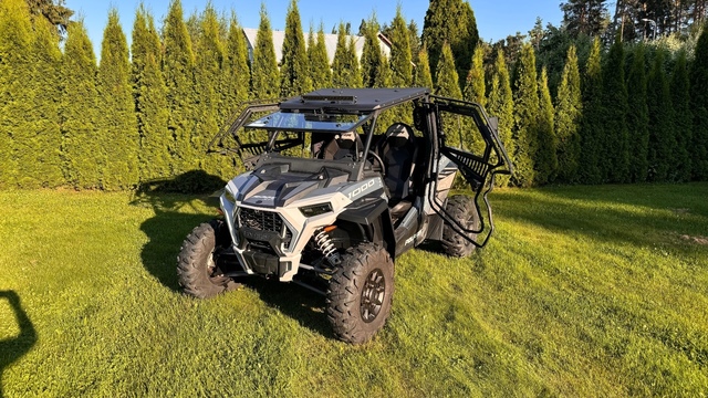 Polaris RZR