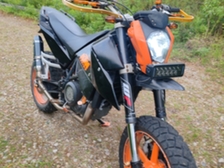 KTM 690
