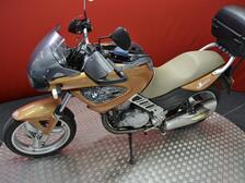 BMW F