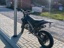 Aprilia SX
