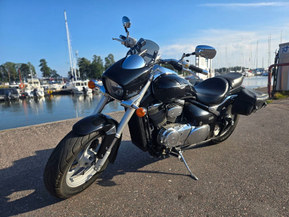 Suzuki Intruder