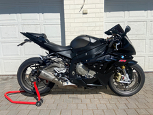 BMW S