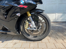 BMW S