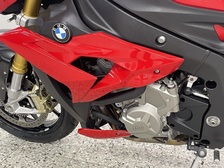 BMW S