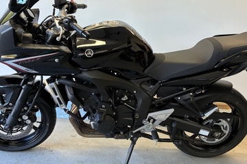 Yamaha FZ6-S
