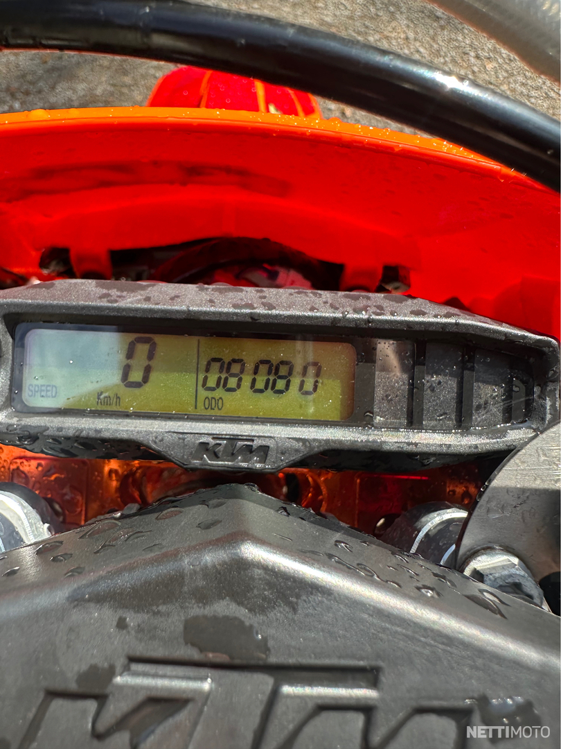 10 / 11