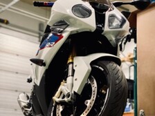 BMW S