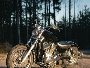 Suzuki Intruder