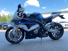 BMW S