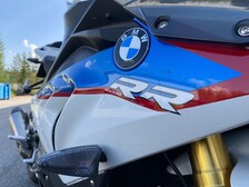 BMW S