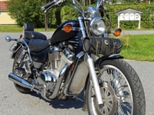 Suzuki Intruder